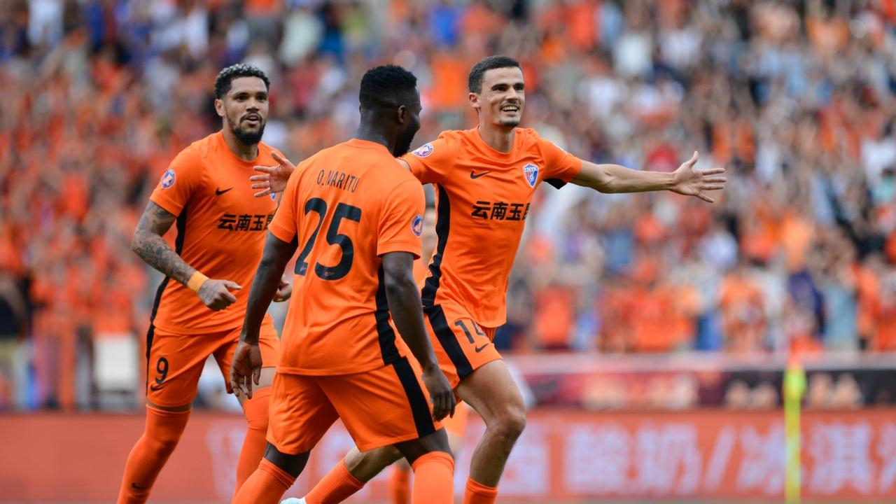 上海申花客场不敌对手,战橙让颜面扫地(上海申花最新动态新闻) 上海申花客场不敌对手,战橙让颜面扫地(上海申花最新动态新闻)